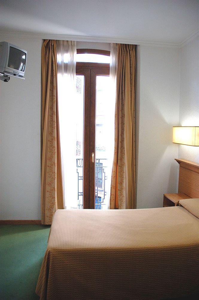 Madrisol Hotell Eksteriør bilde